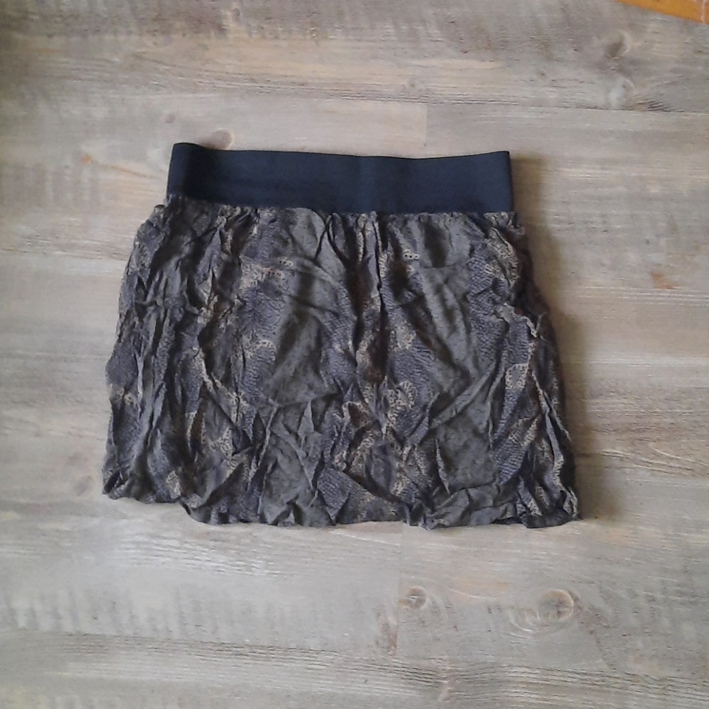 Khaki‎ mini skirt